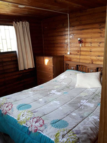 Casa De 2 Pisos A 50 Metros De La Playa Totalmente Equipada.