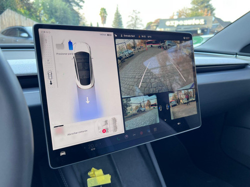 Tesla Model 3 Standar Range Plus 2025
