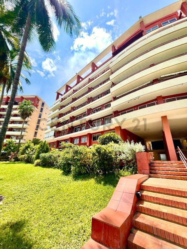 Hermoso Apartamento Con Vista Al Mar En El Condominio Isla Marina