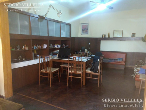 Imagen 10 de 20 de Departamento De Pasillo De Dos Dormitorios En Venta En Rosario.