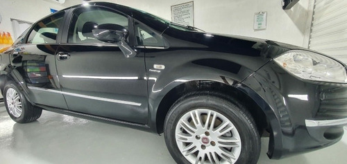 Fiat Linea 2015 1.8 16v Absolute Flex Dualogic 4p