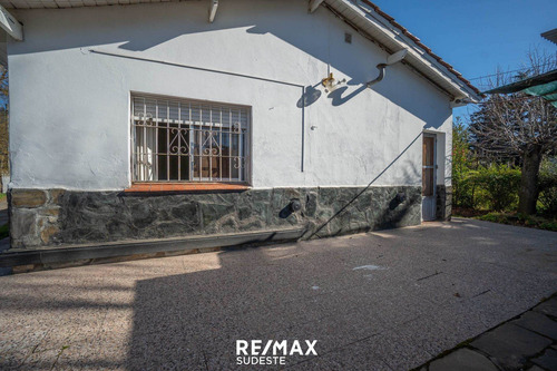 Imagen 15 de 23 de Casa 2 Dormitorios Con Departamento Y Quincho