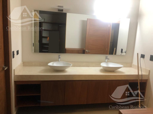 Casa En Venta En Lagos Del Sol Cancun