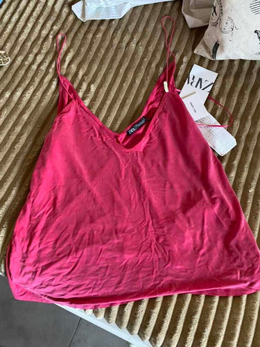 Remeras Zara Divinas Negra Y Gris Corte Americano Y Fucsia