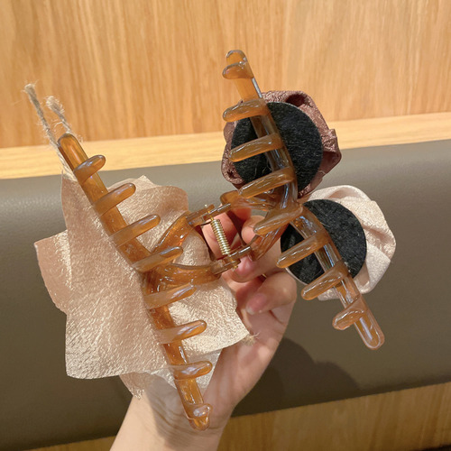 Elegante Accesorio De Verano Con Forma De Pinza Para El Pelo