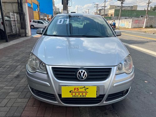 Imagem 2 de 12 de Polo Sportline 1.6 Mi Total Flex 8v 5p
