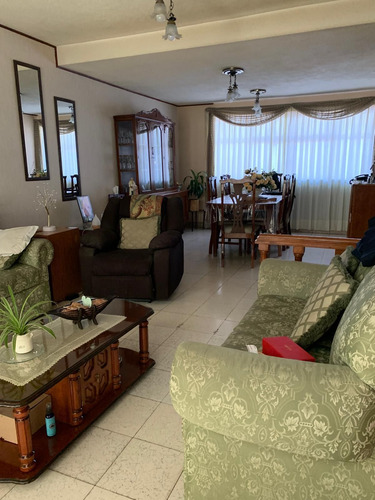 Casa Con Excelente Ubicación