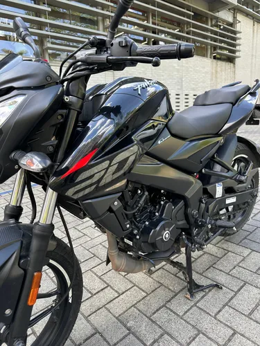 Pulsar Ns 200