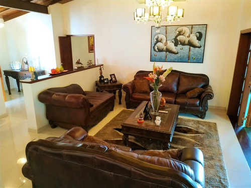 Imagen 2 de 27 de Venta De Casa En La Urb. Terrazas Del Club Hípico, Municipio Baruta