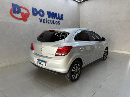 Chevrolet Onix ONIX HATCH LTZ 1.4 8V FLEXPOWER 5P MEC