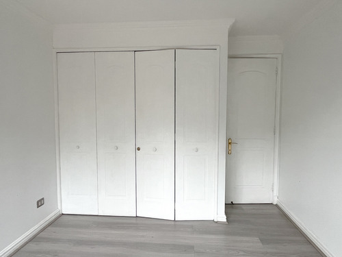 Increíble Departamento En Venta, Lo Barnechea 4d 3b 3e 1b