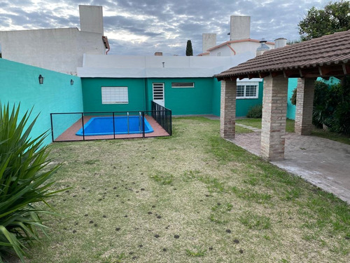 Casa + Dpto En El Cerro De Las Rosas (recién Pintada)