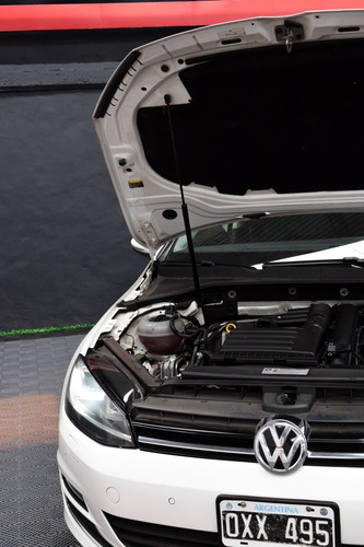 Imagen 12 de 19 de Volkswagen Golf 2015 1.4 Highline Tsi Dsg