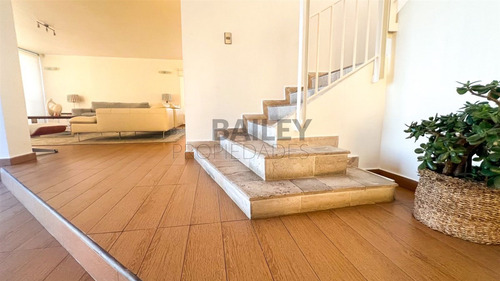 Casa El Encanto Se Arriendan 5d/5b Vista Espectacuar