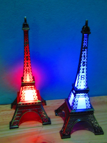 5 Torres De Francia 32 Cm Con Luz Led Vela O Multicolor