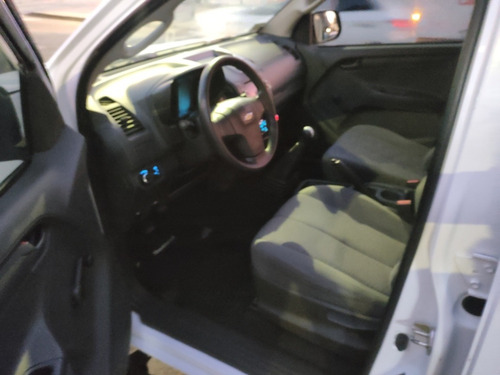 Imagen 11 de 15 de Chevrolet S10 2016 2.8 Cd 4x2 Ls Tdci 200cv
