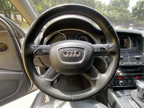 Audi Q7 3.0 Attraction 2013