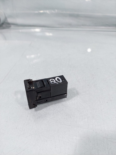 Entrada Adaptador Usb Toyota Hilux 861900k010 (Usado)