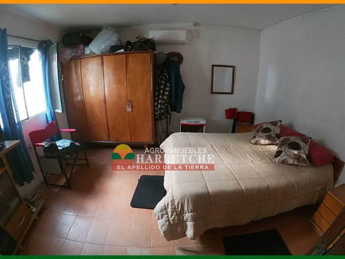 Venta De Casa Con Apartamento En Progreso, Canelones