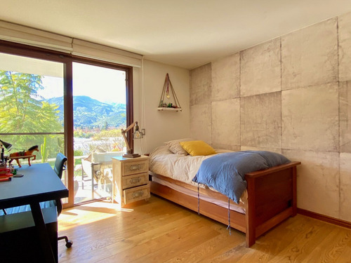Se Vende Espectacular Casa En Condoinio / Con Novación