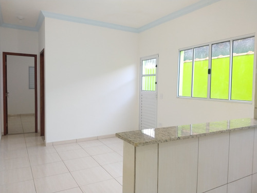 Imagem 7 de 14 de Casa Em Mongaguá , Casa Nova Com Quintal Espaçoso .