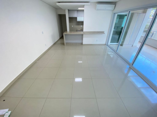 Imagem 19 de 30 de Apartamento Com 3 Dormitórios À Venda, 112 M² Por R$ 950.000,00 - Condomínio Chateau De France - Vinhedo/sp - Ap0483
