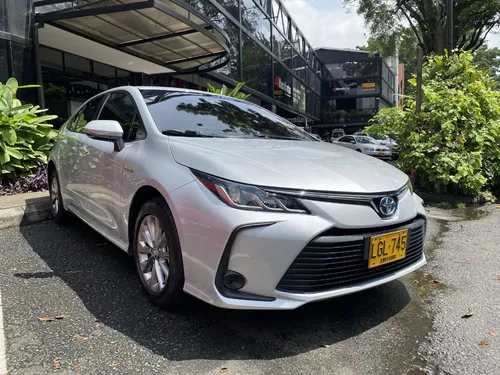 Toyota Corolla 1.8 Xl-i Hibrido At 4x2 2023