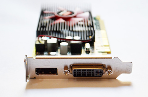 Tarjeta De Video Amd R5 430 2gb Ddr5 Perfil Bajo (Usado)