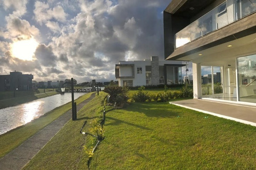 Imagem 13 de 16 de Casa À Venda Em Capão Da Canoa - Ca00852 - 33539705