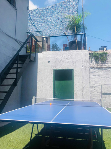 Salón Con Pileta