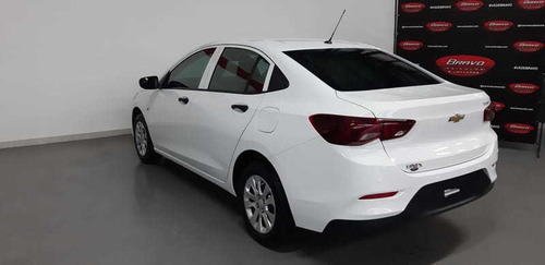 Chevrolet Onix Plus Turbo At