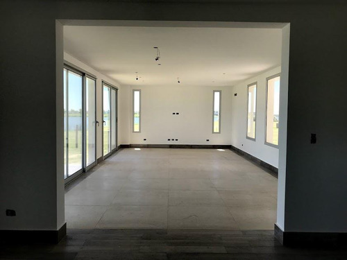 Imagen 7 de 30 de Casa 4 Dorm En Muelles - Puertos Del Lago