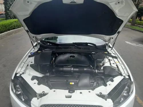 Jaguar XF 2.0 Luxury