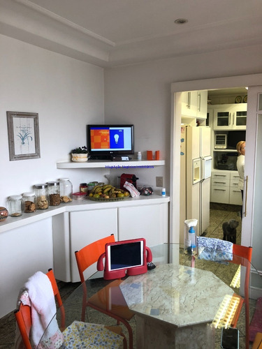 Imagem 24 de 25 de Apartamento 220m², 04 Dormitórios (sendo 02 Suítes, 01 Máster), 04 Banheiros E 04 Vagas Na Garagem. Condomínio Com Portaria, Segurança 24hrs, Piscina - 21010600 - 34158111