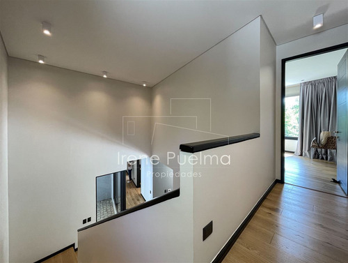 Vende Casa Impecable En Golf De Manquehue En Lo Barnechea