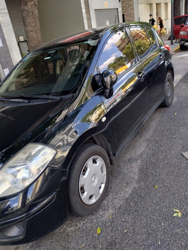 Nissan Tiida 1.8 Visia