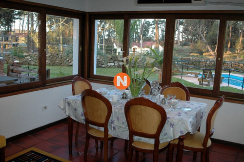 Casa En Venta Y Alquiler, Bo. Cordoba, Maldonado, 12 Dormitorios.- Ref: 206134