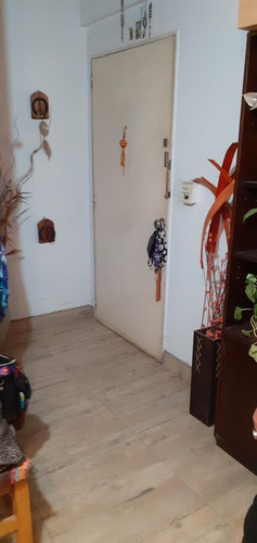 Imagen 2 de 13 de Departamento 2 Ambientes Muy Buena Ubicación