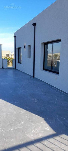 Imagen 5 de 18 de Hermosa Casa A Estrenar Con Salida Al Agua - El Canton