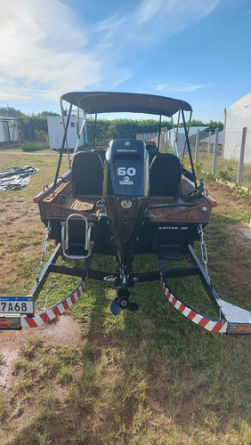 Lancha De Pesca 6 Mts Pronta E Equipada