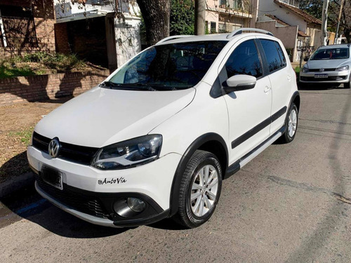 Imagen 2 de 7 de Volkswagen Crossfox 1.6 Trendline 2013