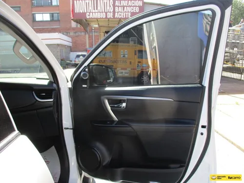 Toyota Fortuner Srv Diesel 2.4 Turbo At Aa