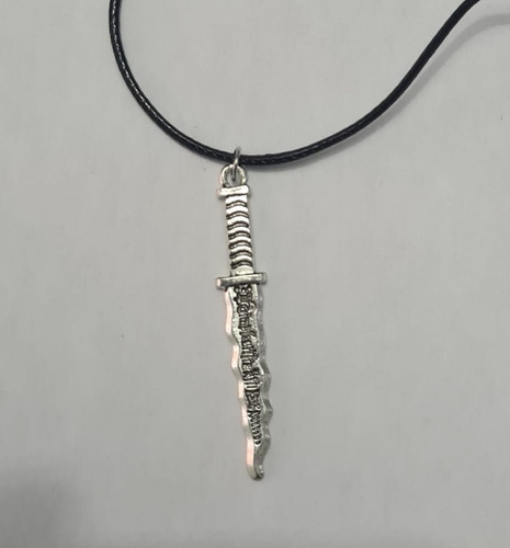E Sobrenatural - Colar De Faca E Adaga Dan Winchester 02