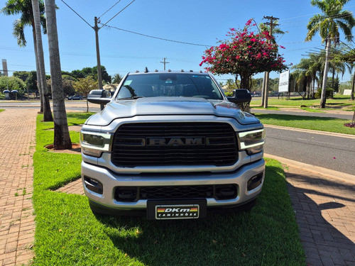 RAM Ram 3500 6.7 Laramie Night Edition Cab. Dupla 4x4 Aut. 4p