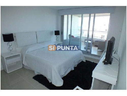 Imagen 7 de 12 de Apartamento En Brava A La Venta Con 3 Dormitorios