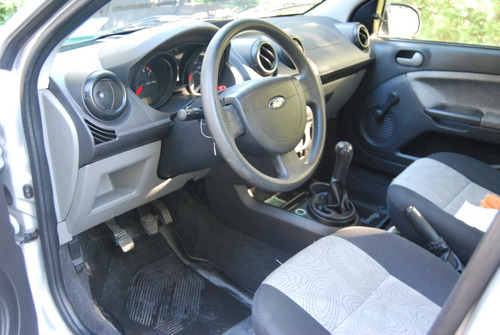 Ford Fiesta Max 1.6l 2010