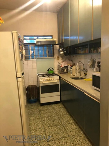Imagen 4 de 13 de 2 Casas Independientes - Av. San Martin - Cerrito