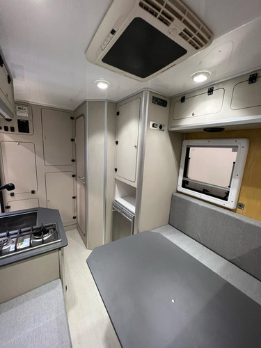 Camper Motorhome Completo Con Camioneta 4x4 Para 4 Personas