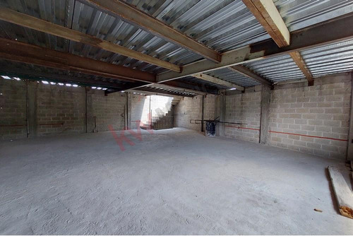 Renta Bodega / Local Comercial, El Charco, A Un Costado De La Carret. Al Ajusco, Tlalpan Cdmx