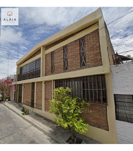 Casa En Venta, Col. Los Electricistas, Tehuacan, Pue. Pm811